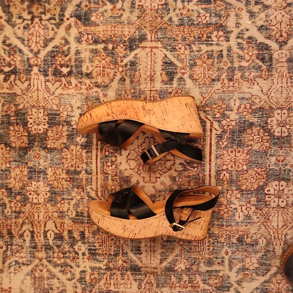 Sandals - Picture 4 of 4